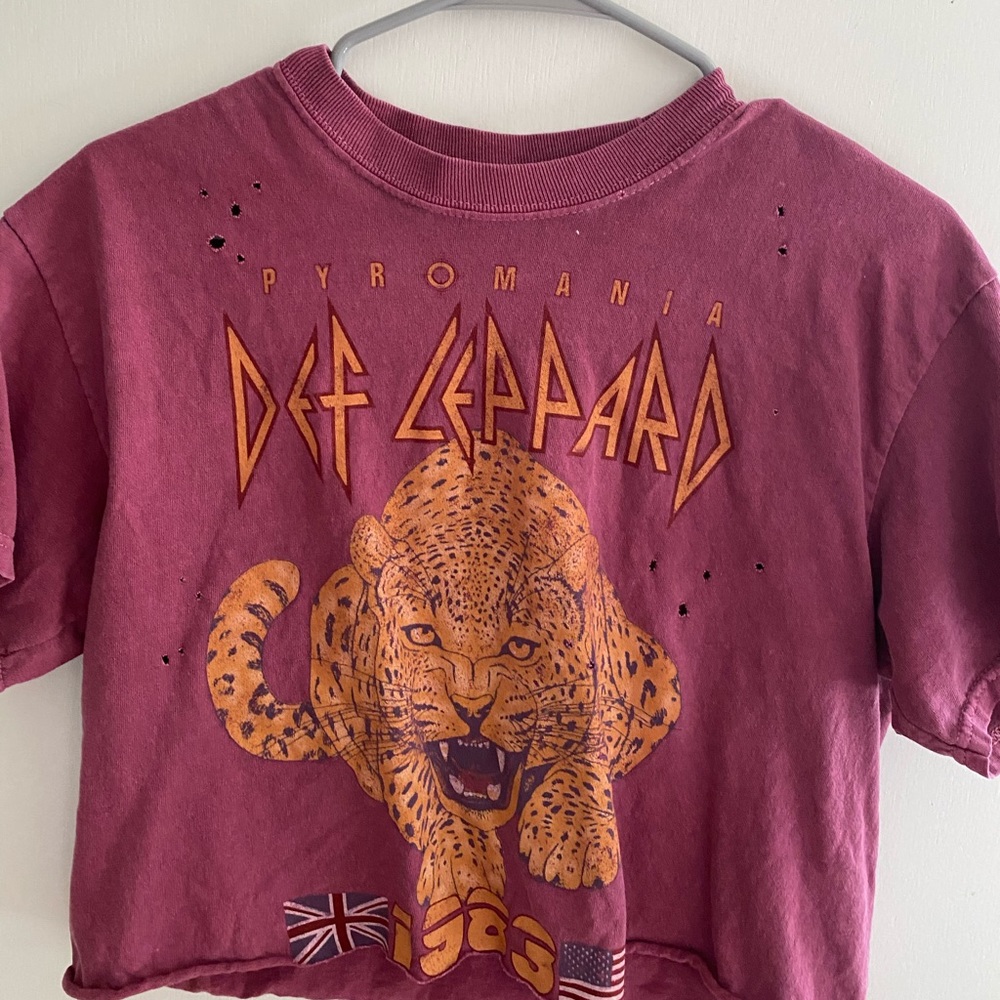 DEF LEPPARD SHIRT (sold on separate app)
